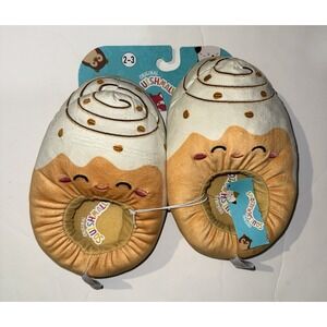 SQUISHMALLOW Kids Slippers Shoes Cinnamon Roll Plush Soft NEW NWT Size 2/3